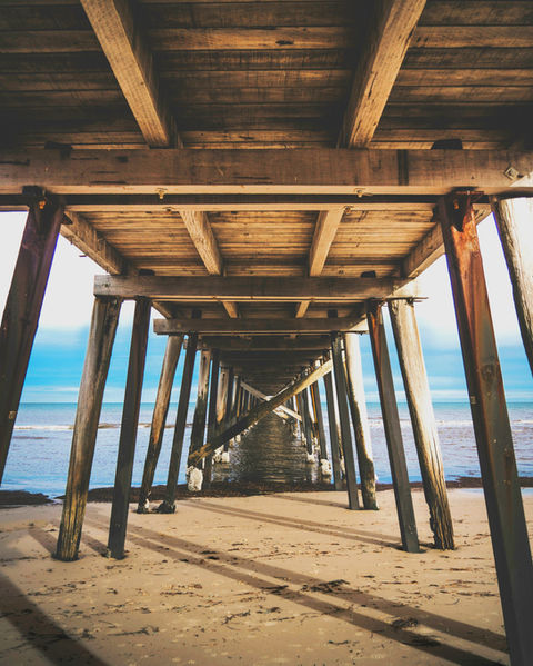 beach structure, sea side bridge