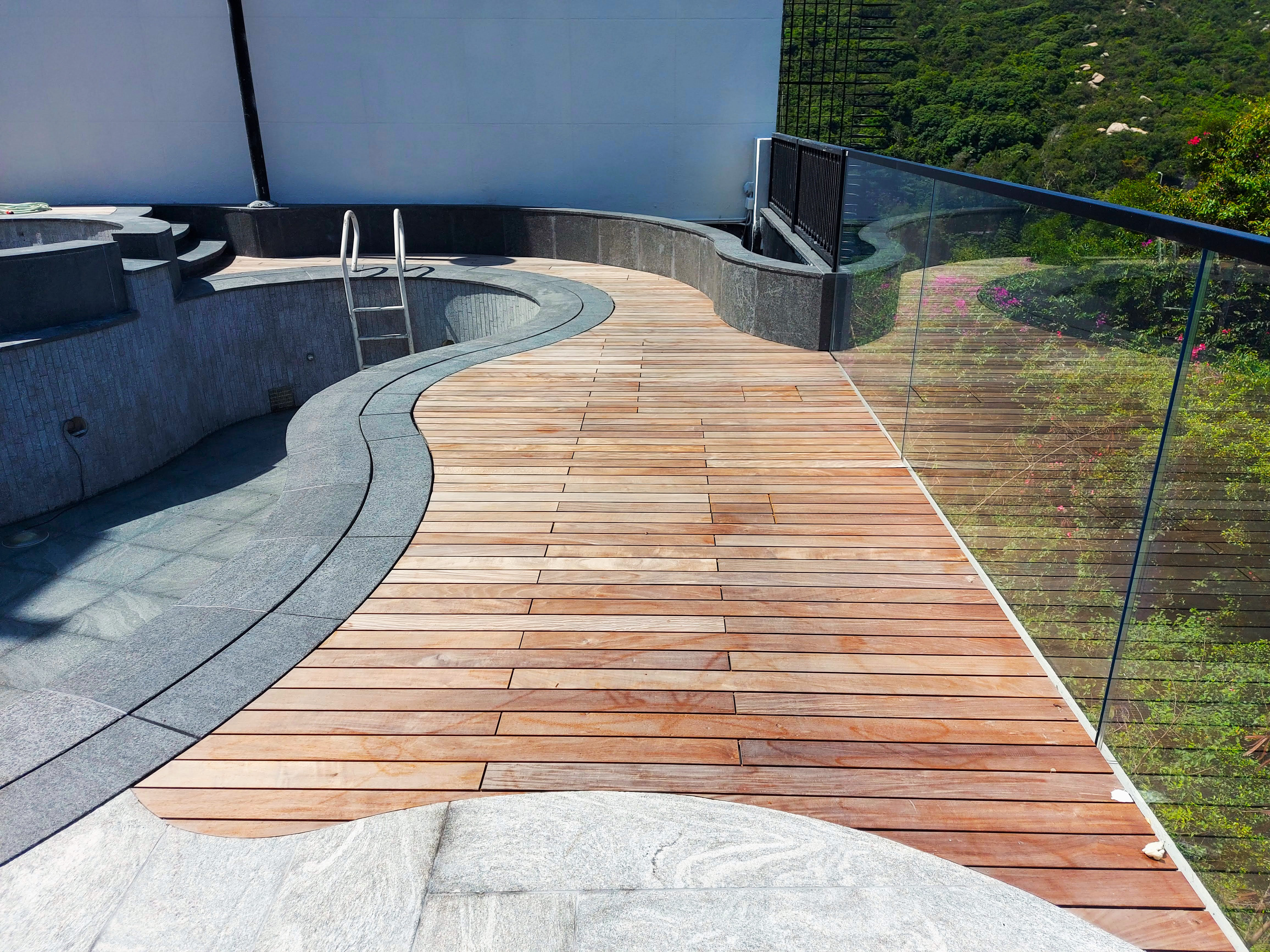 curved deck timber