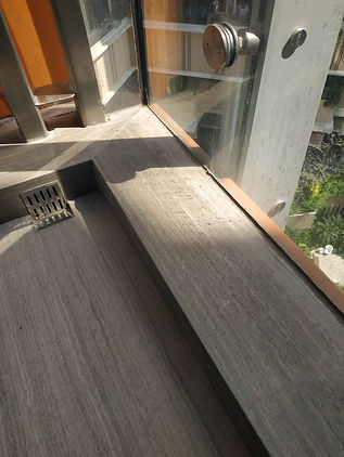 balcony without wood