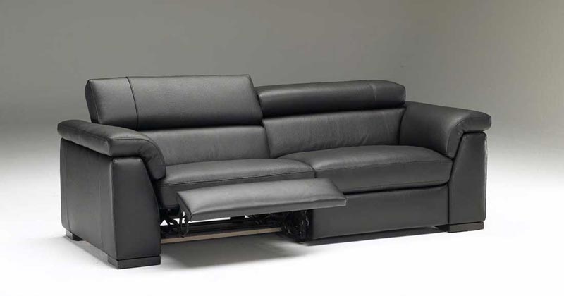 difference between sofa couch and loveseat